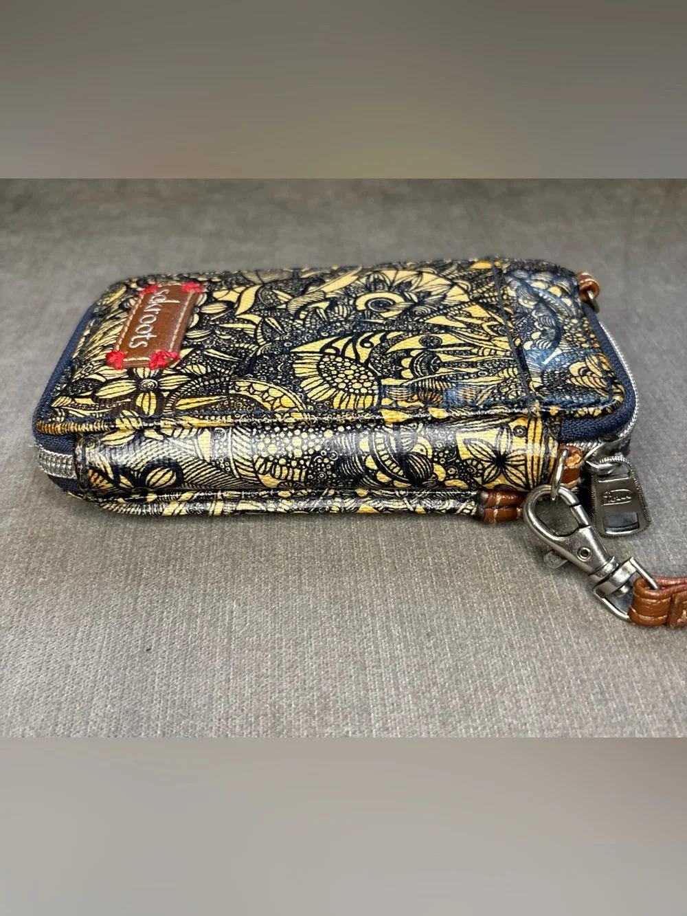 Sakroots Multi Color Spirit Desert Sun “Peace” Wristlet/Wallet - Picture 7 of 10